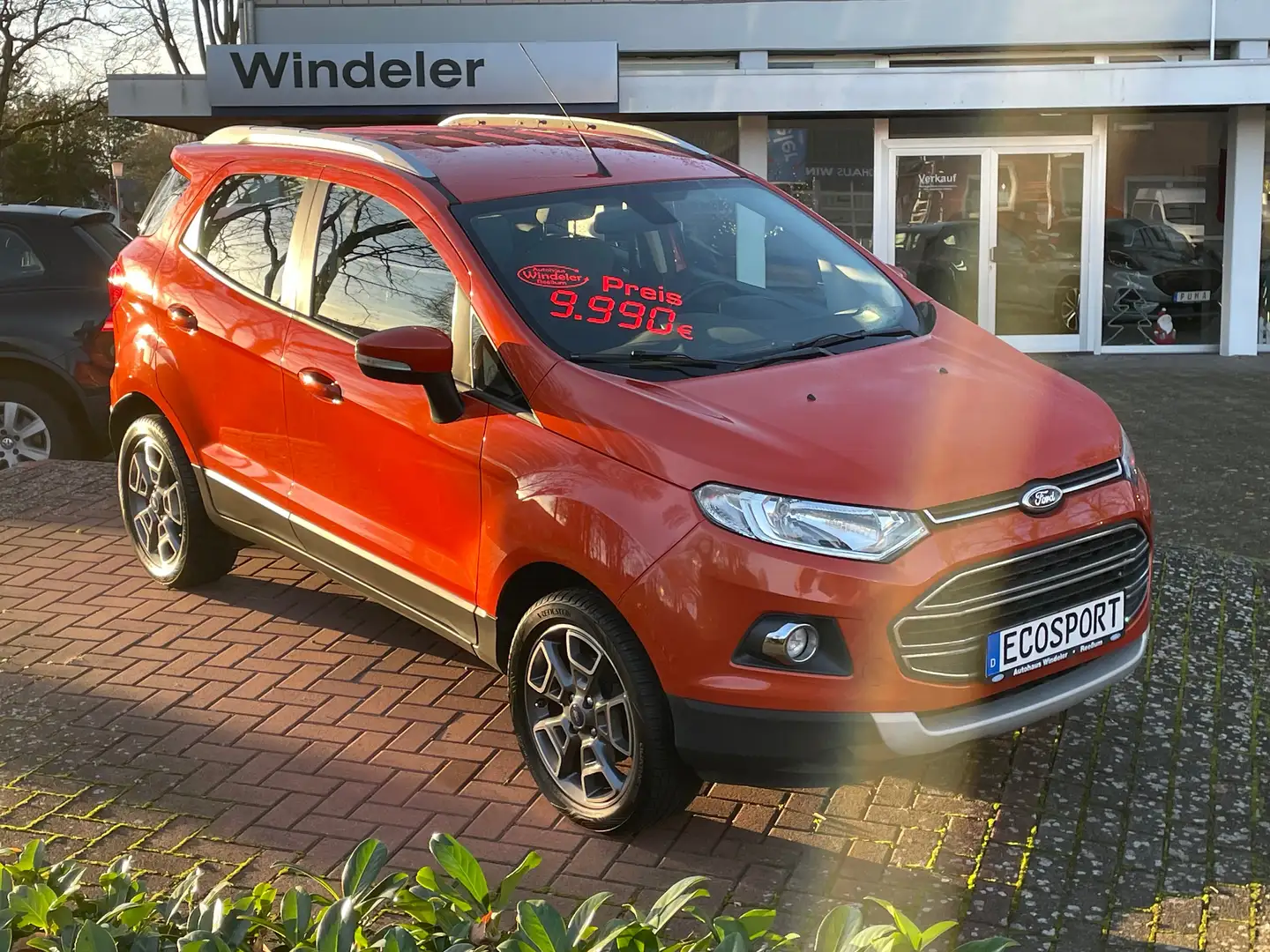 Ford EcoSport Titanium Orange - 1