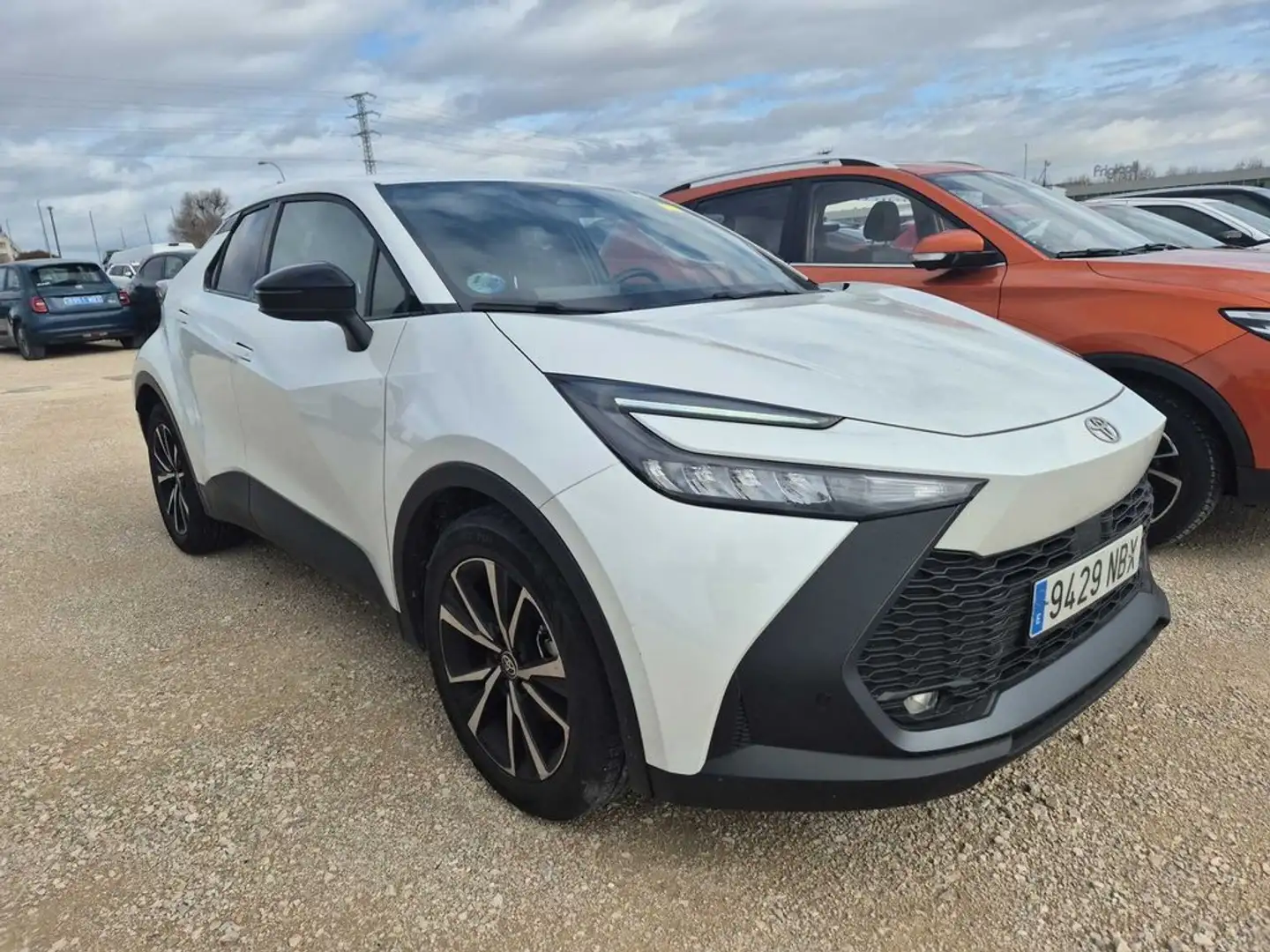 Toyota C-HR 1.8 Advance Hybrid 140 Weiß - 2