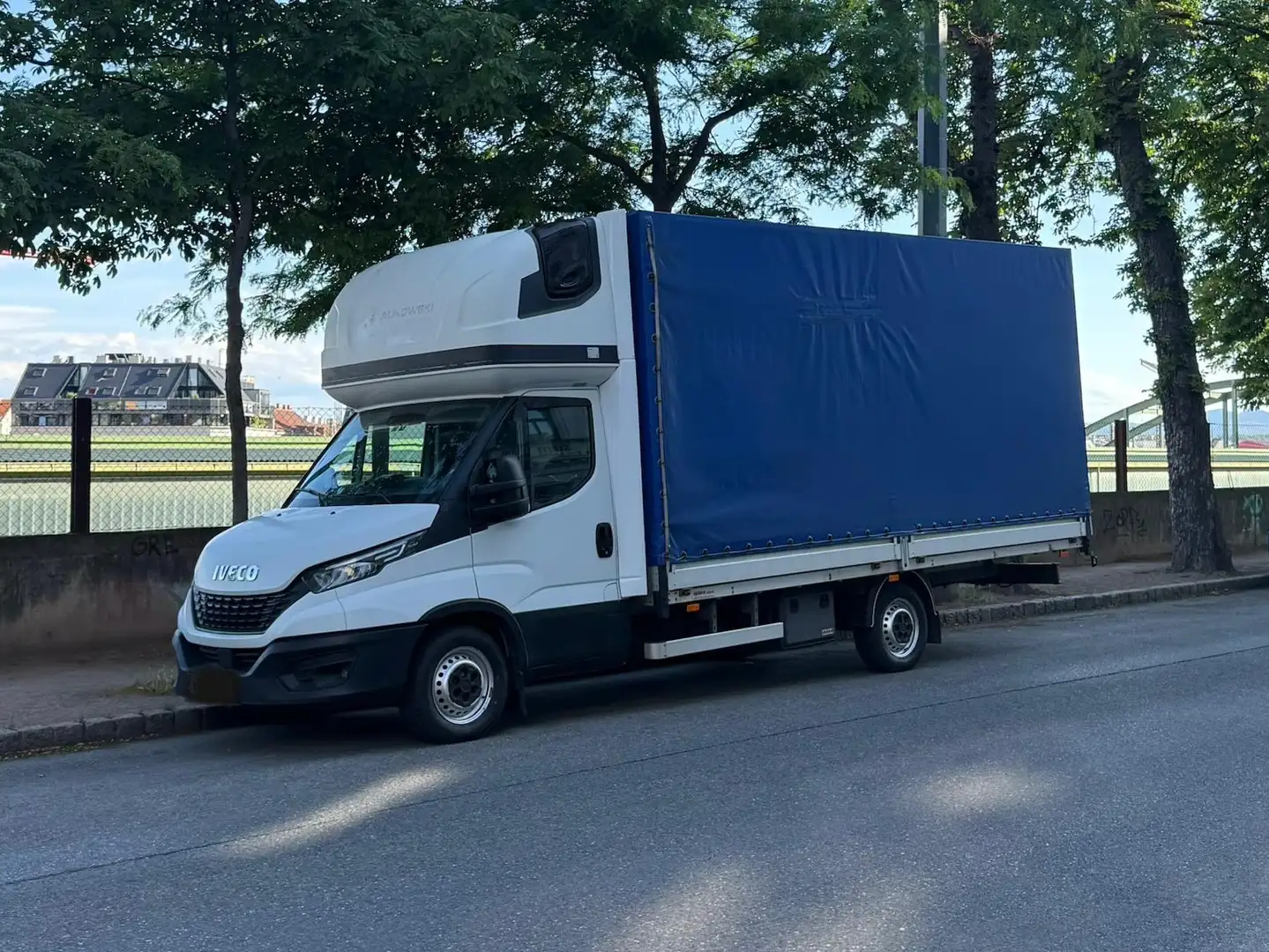 Iveco Daily 3.0/170KS Weiß - 2