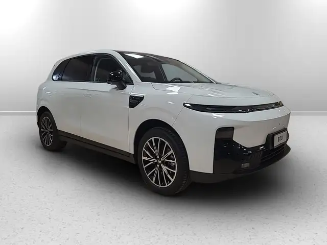 Leapmotor B10 view 7