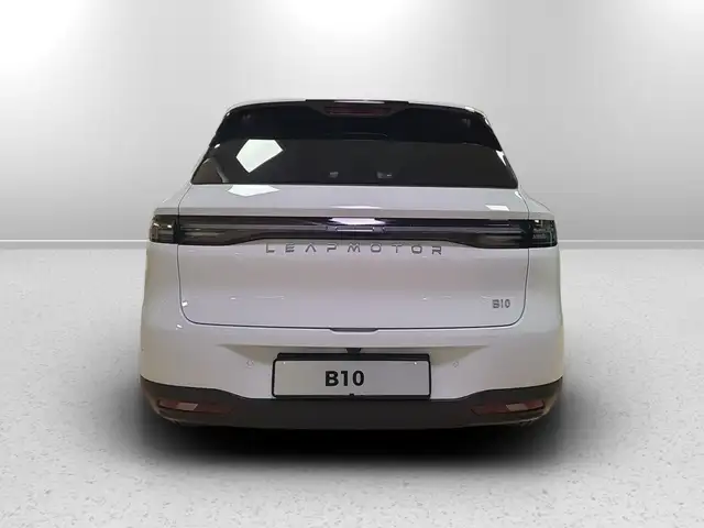 Leapmotor B10 view 4