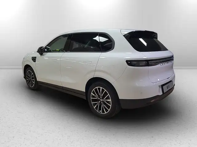 Leapmotor B10 view 3