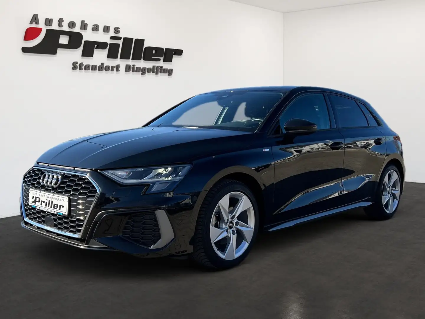 Audi A3 Sportback 30 TFSI S-Line/NAVI/DAB/Virtual/SHZ Negro - 1