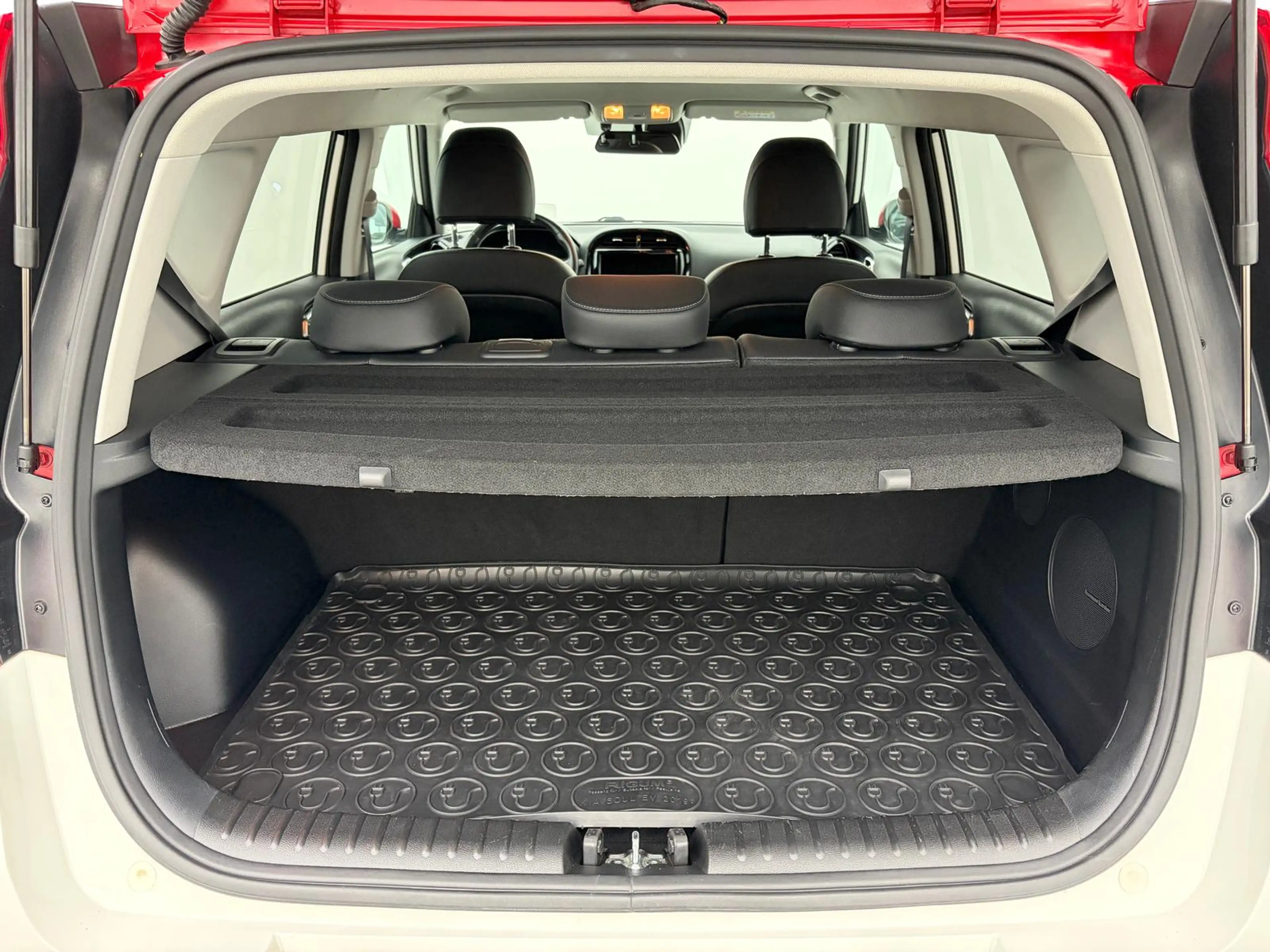 Kia Soul e-Soul Spirit 64kWh HUD*HARMAN KARDON*KEYLESS*LED — photo 11