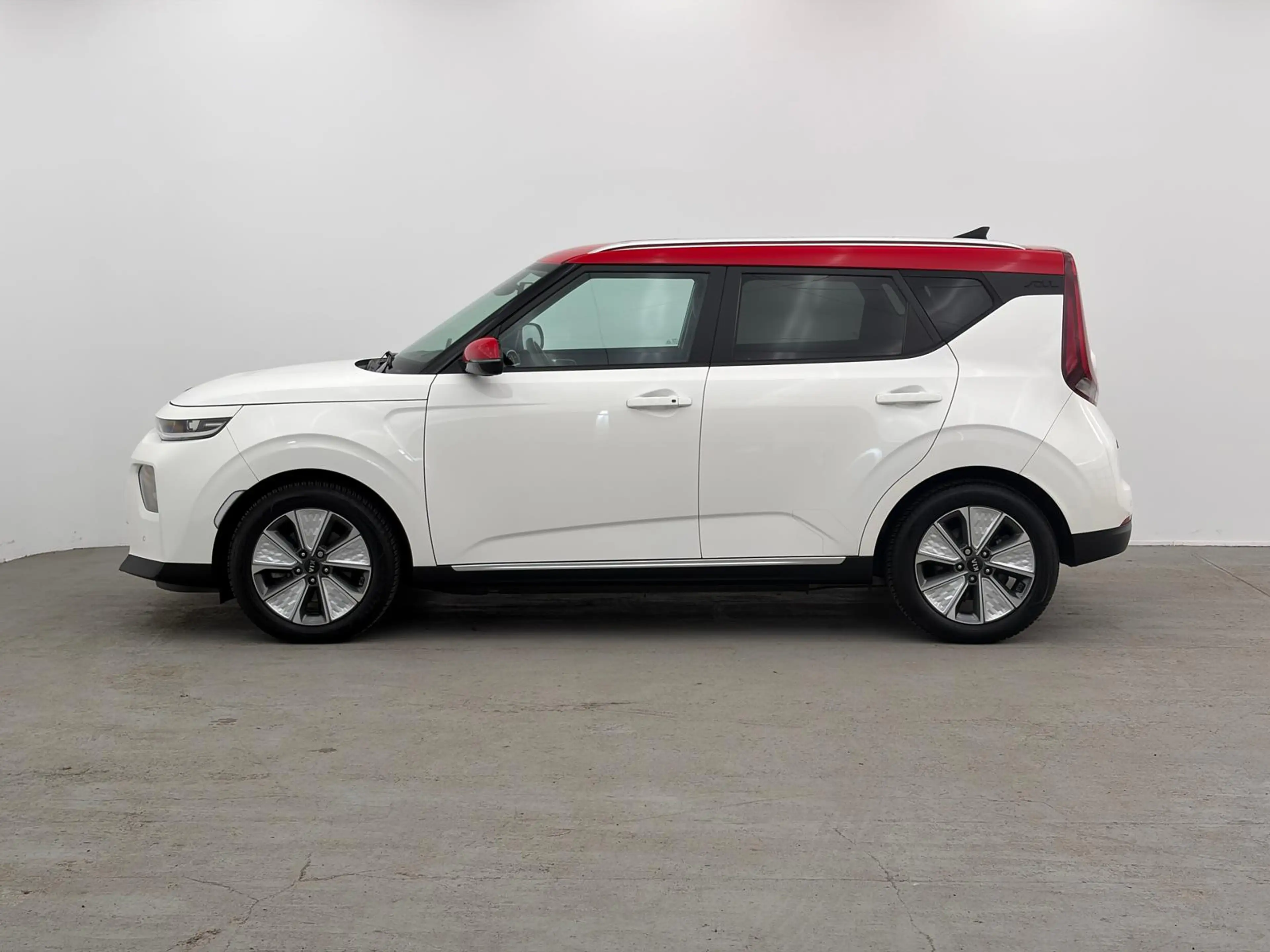 Kia Soul e-Soul Spirit 64kWh HUD*HARMAN KARDON*KEYLESS*LED — photo 13