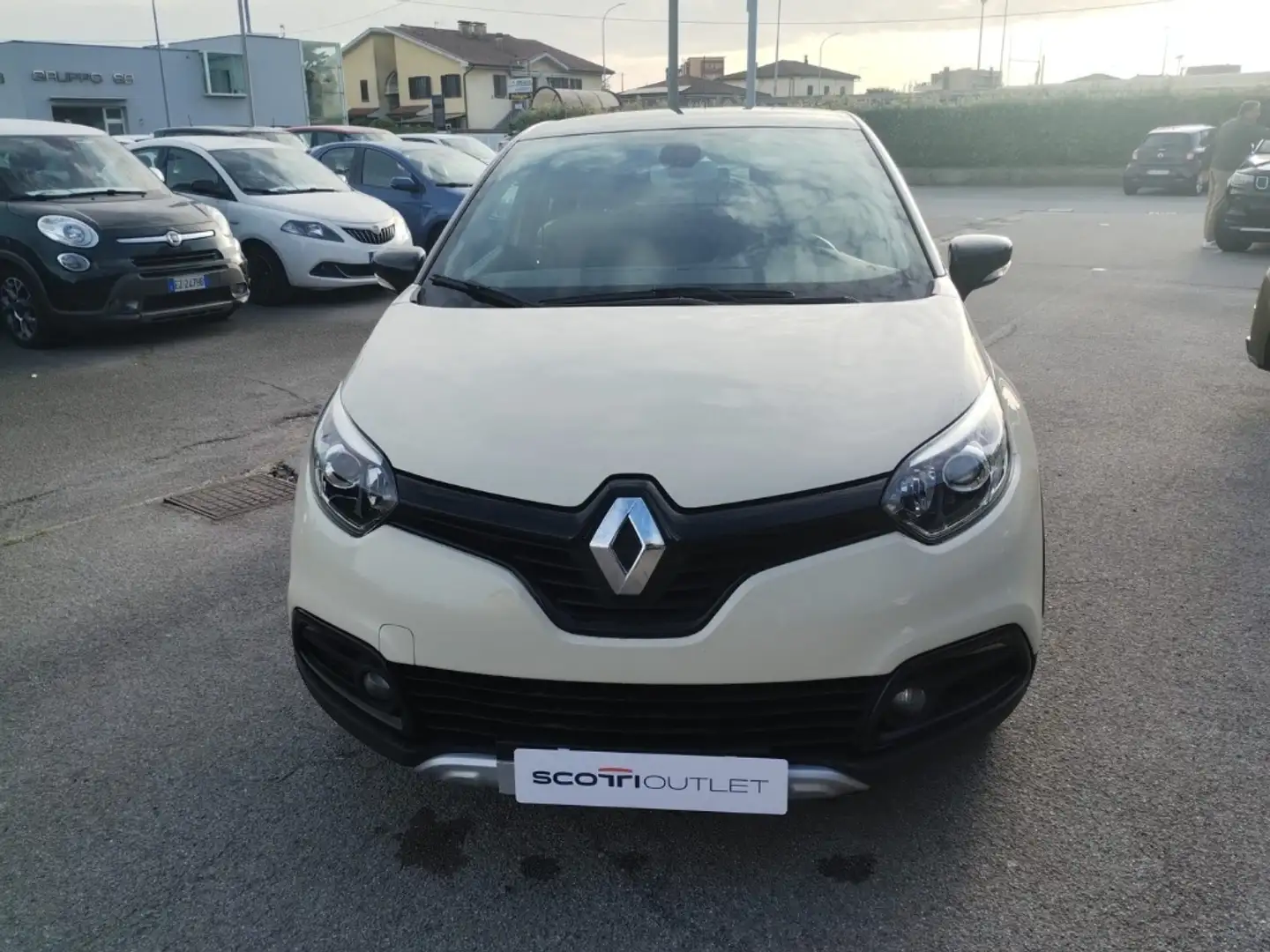 Renault Captur 1.5 dCi Hypnotic Beige - 2