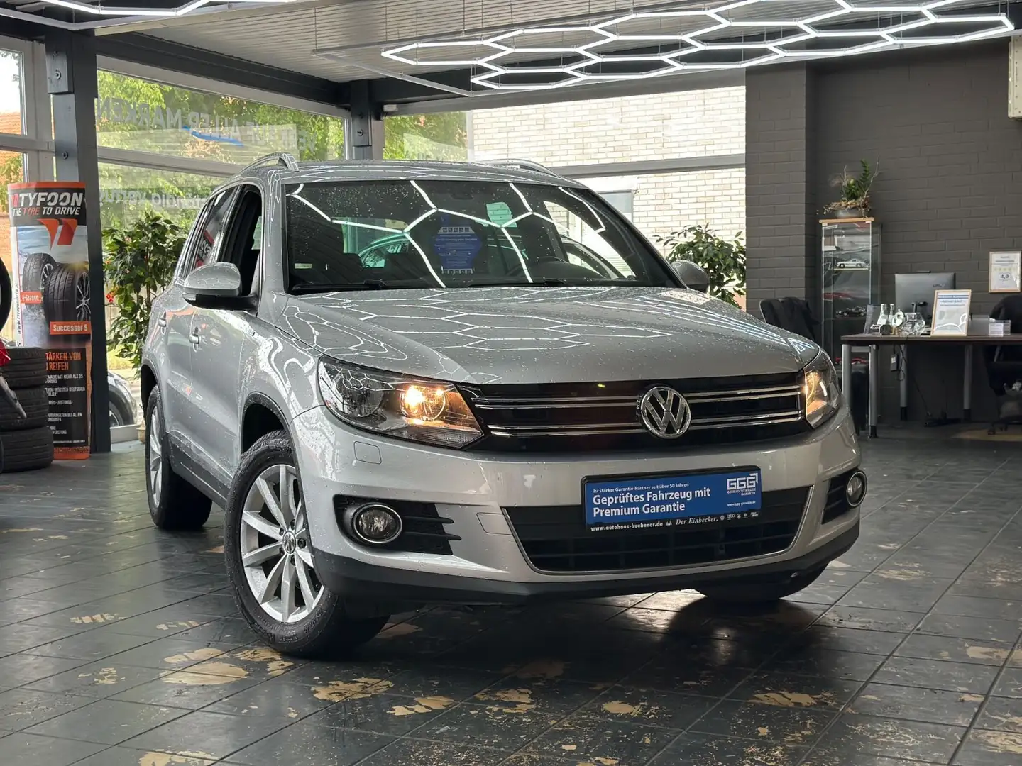 Volkswagen Tiguan Lounge Sport & Style BMT*HU/AU*NAVI*SHZ* Argento - 1