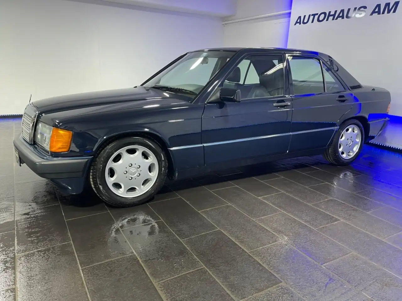 Mercedes-Benz 190 E 2.6 Aut 2.HND LEDER SZHZ STDHZG SHD KLIMA, foto 5