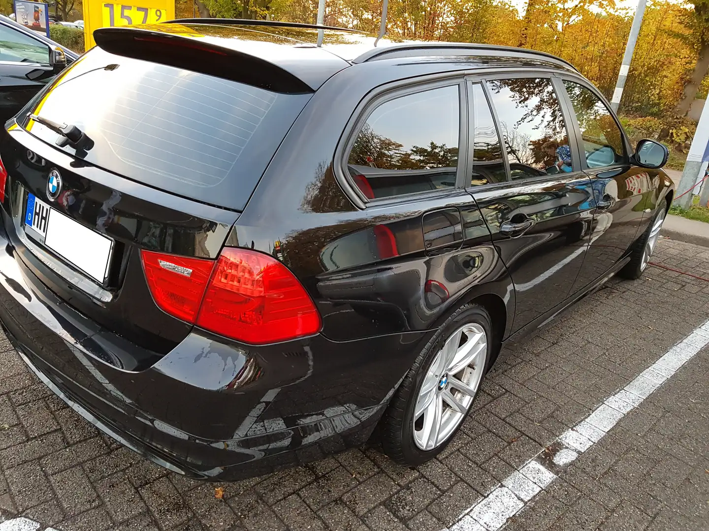 BMW 316 3er 316d Touring Kombi Shadow Line 2012 Unfallfrei Noir - 2