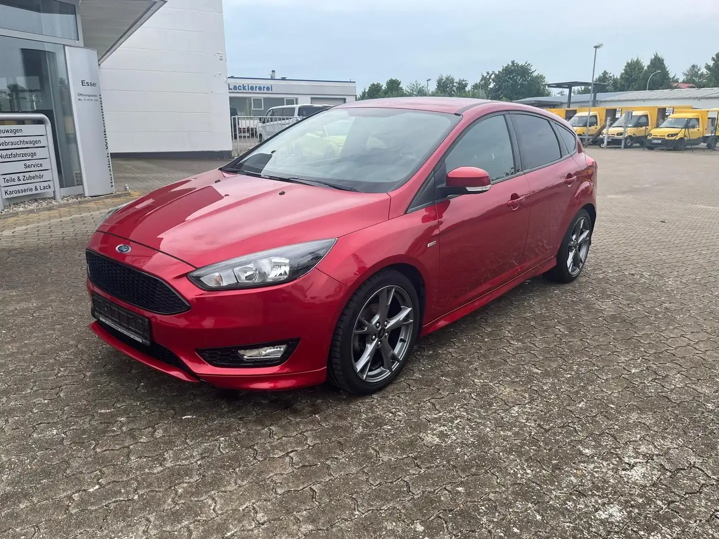 Ford Focus Lim. ST-Line LMF/Tempomat/Kliamauto!!! Rot - 2
