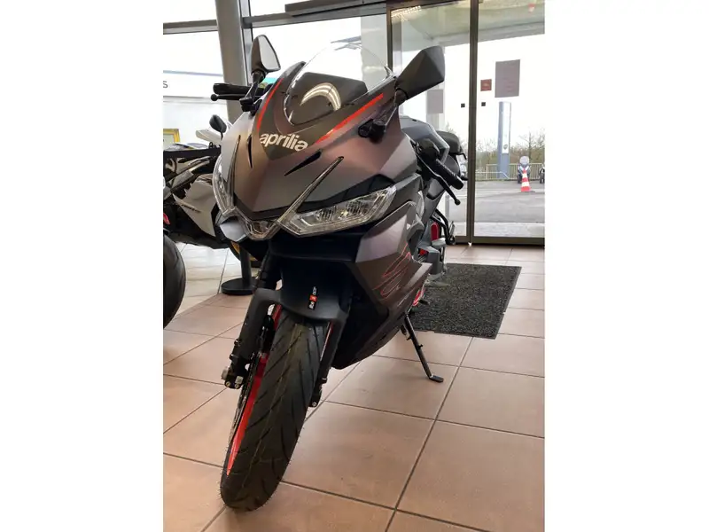 Aprilia RS 457 - foto 2