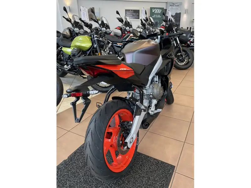 Aprilia RS 457 - foto 4