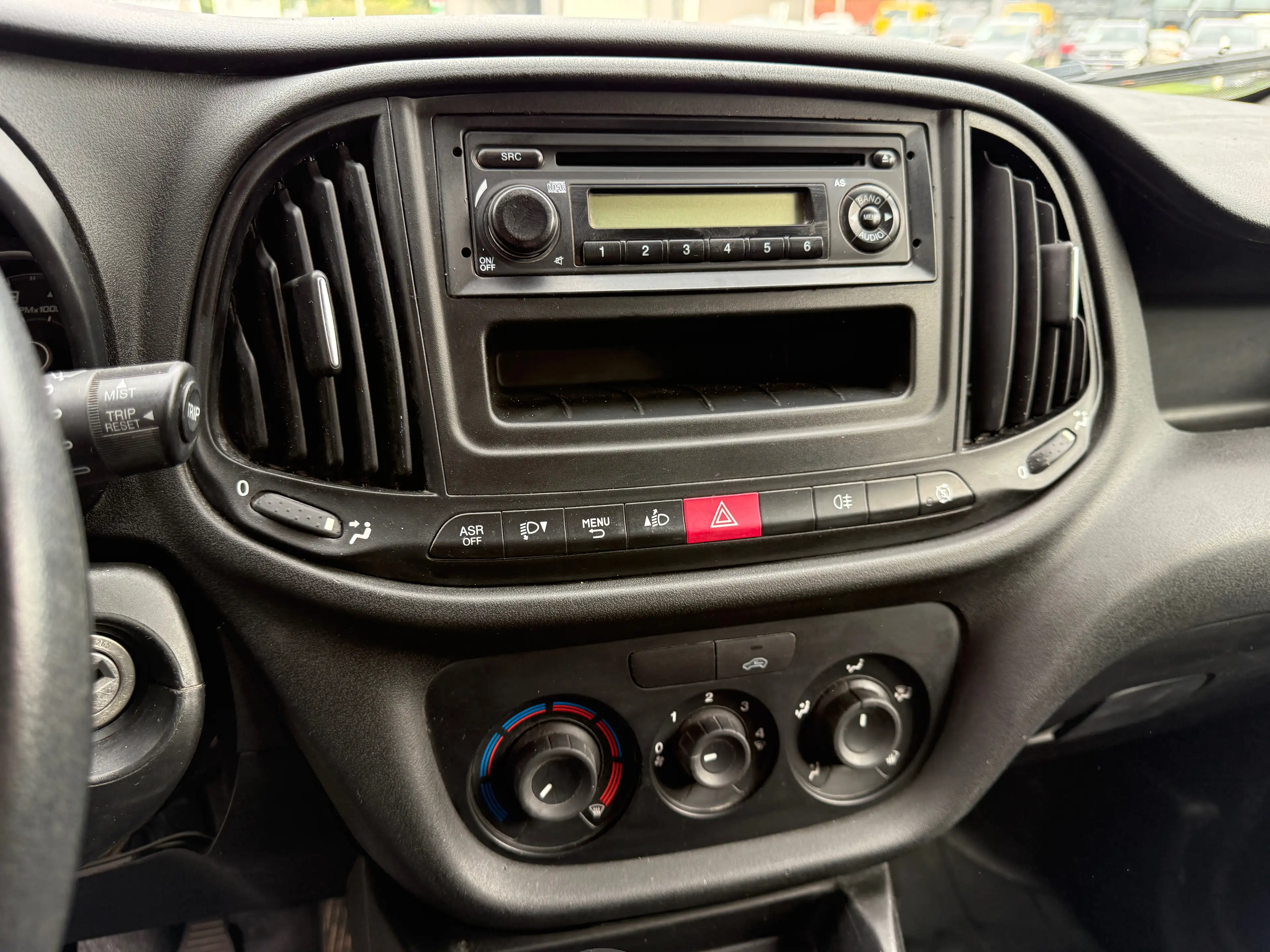 Fiat Doblo Easy Kasten 1.3 Multijet *nur 27 TKM*1.Hand*HU neu* — photo 12