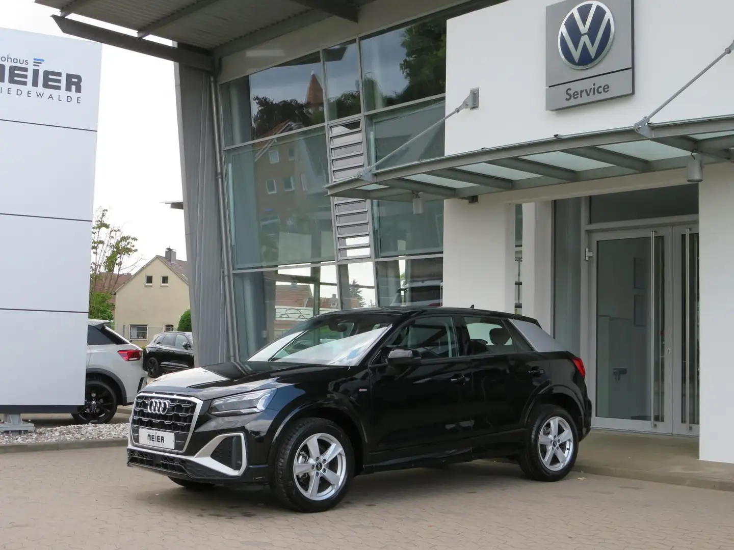 Audi Q2 S-line 35 TFSI S tronic Kamera Matrix-LED APP Noir - 2