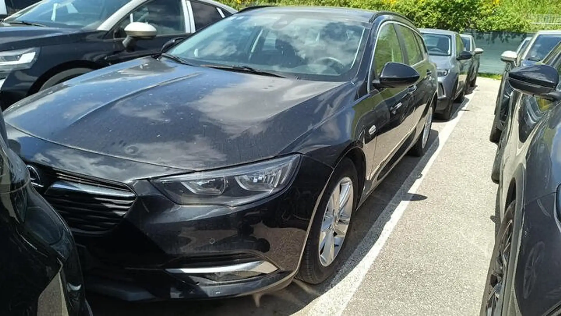 Opel Insignia Sports Tourer 1.6 cdti Business S TG : GB341KR Schwarz - 2