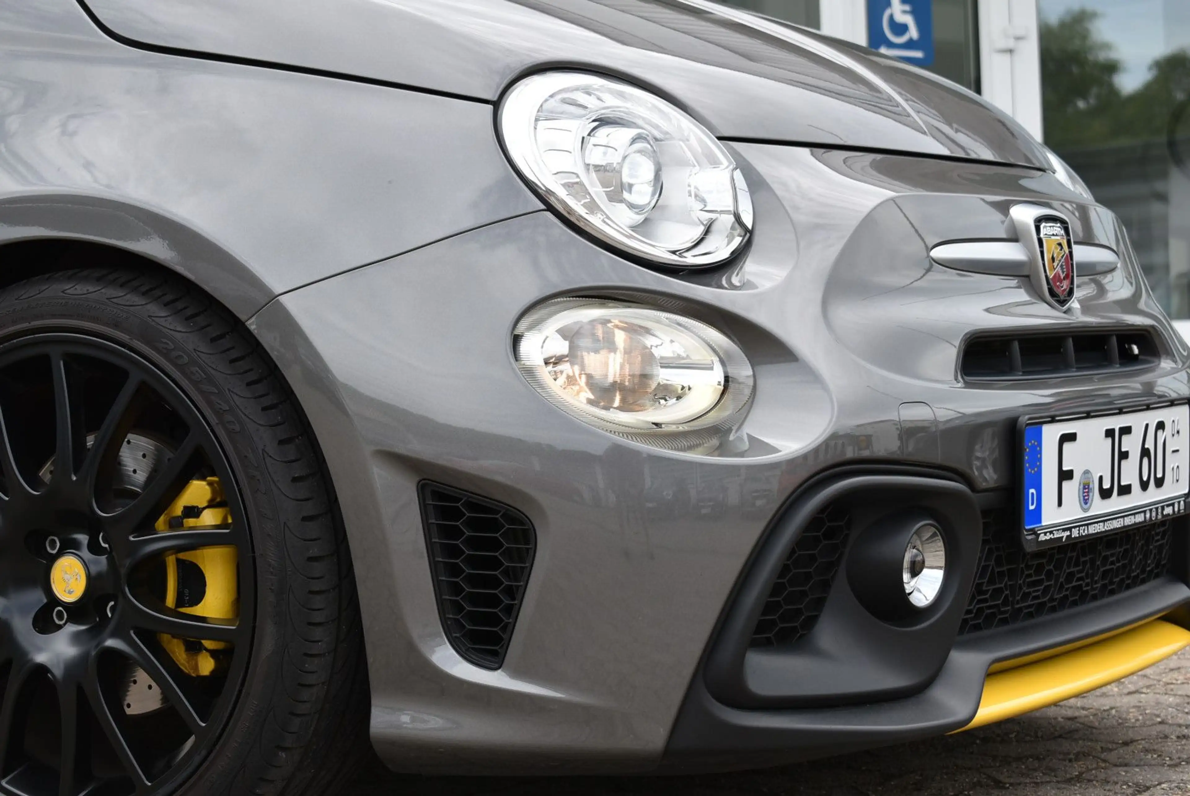 Abarth 500 Cabrio 595 C Pista — photo 5