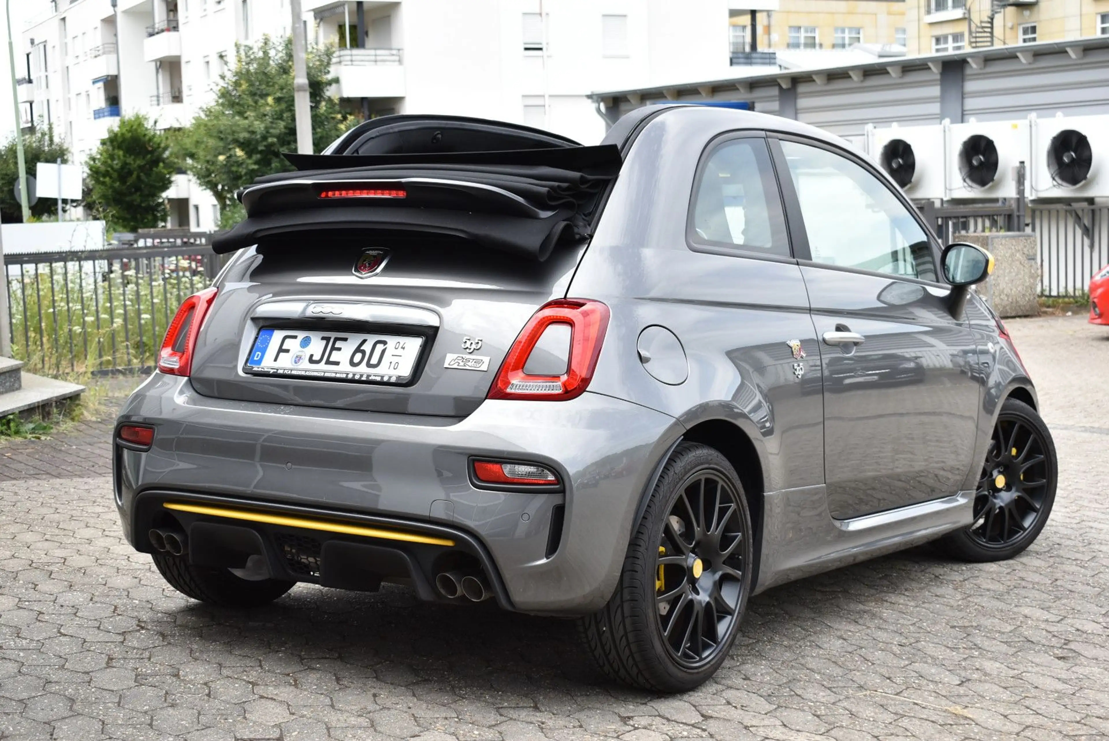 Abarth 500 Cabrio 595 C Pista — photo 2