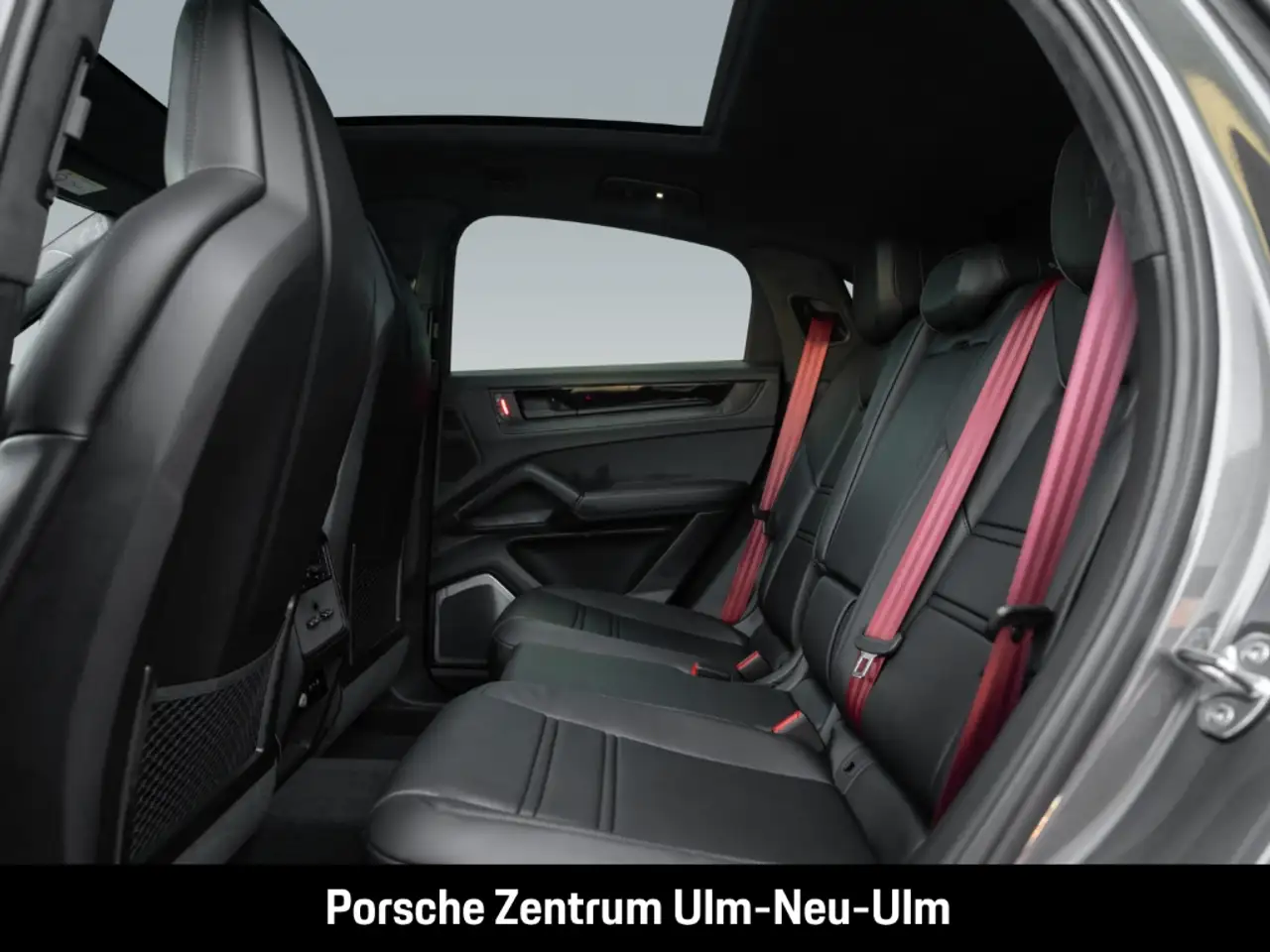 Porsche Cayenne GTS Coupe Burmester Clubleder HA-Lenkung 7