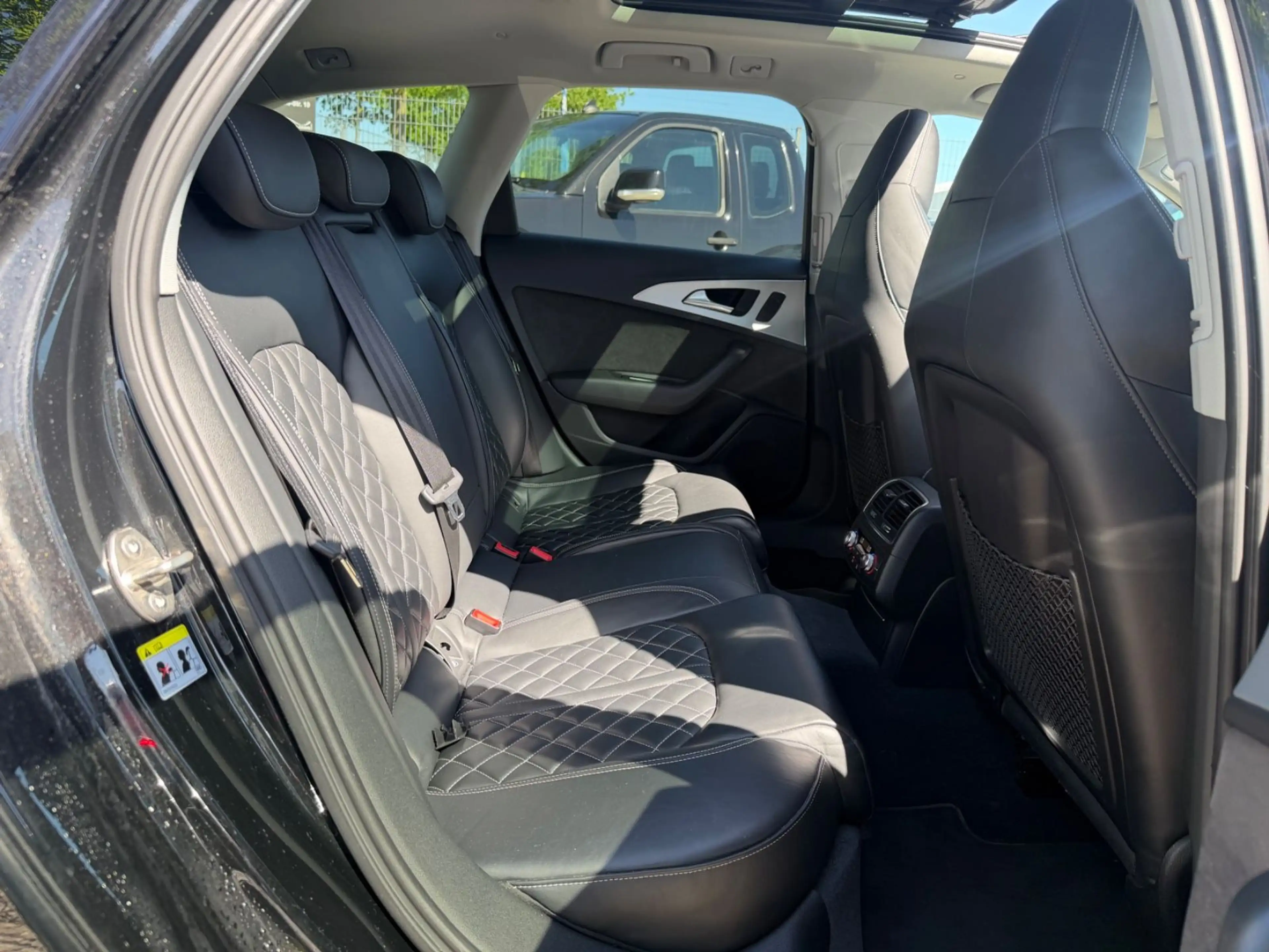 Audi S6 Avant 4.0 TFSI quattro S-Line MMI+ Pano Memor — photo 15