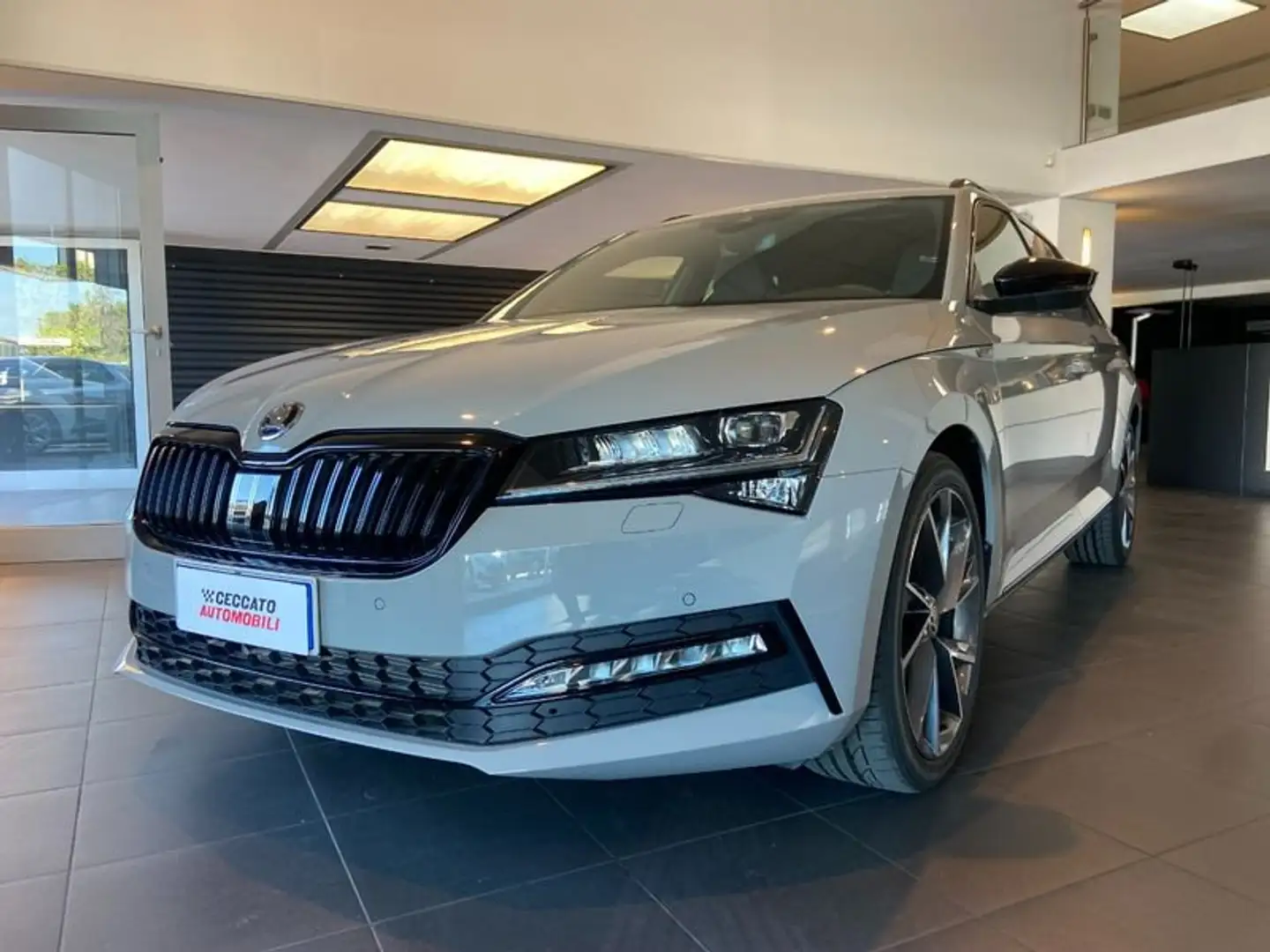 Skoda Superb NUOVA WAGON WAGON 2.0 TDI EVO SCR SPORTLINE D MY Szary - 1