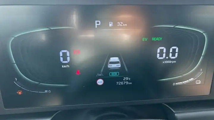 Kia Niro 1.6 HEV Concept 2022, foto 22