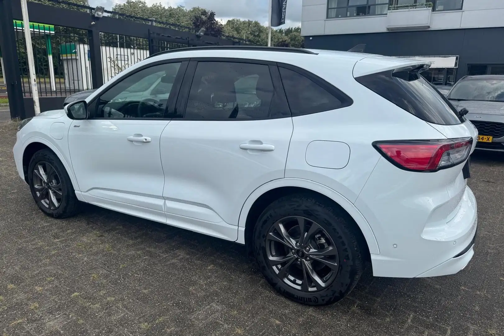 Ford Kuga 2.5 PHEV ST-Line X Wit - 2