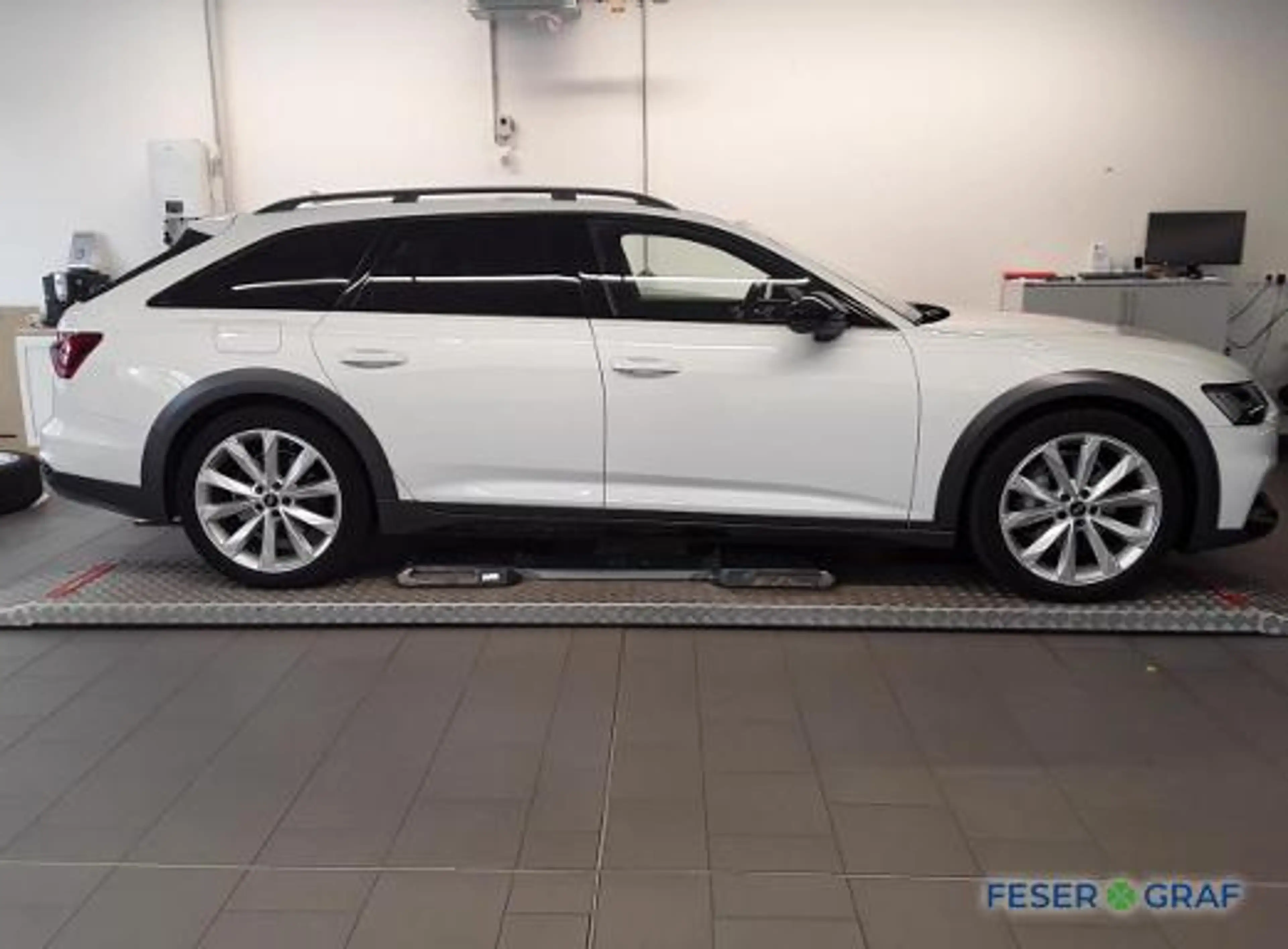 Audi A6 allroad 45 TDI qu AHK,B&O,DynamikAllr,HDMatrix,HUD,Leder,2 — photo 5