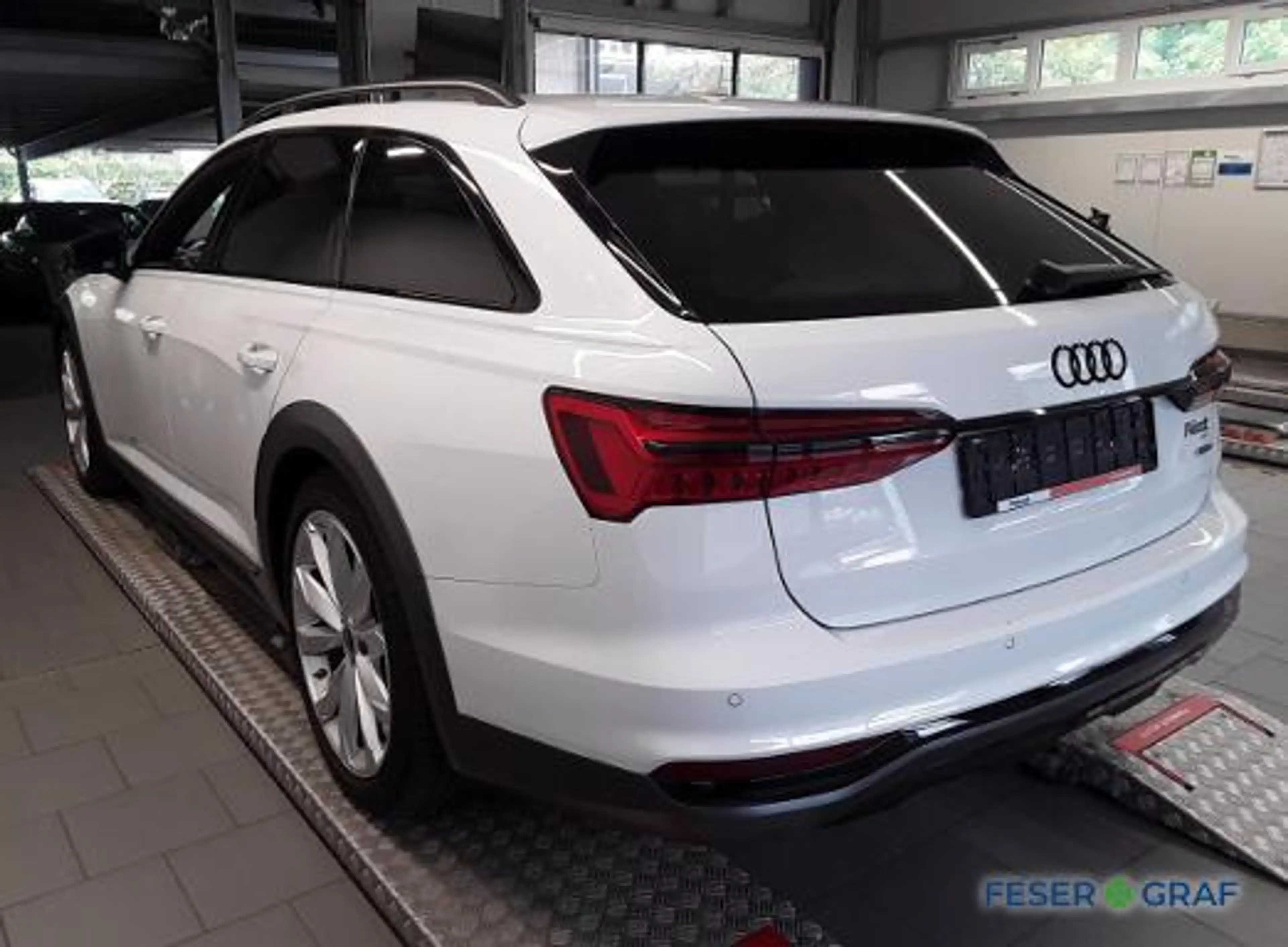 Audi A6 allroad 45 TDI qu AHK,B&O,DynamikAllr,HDMatrix,HUD,Leder,2 — photo 4
