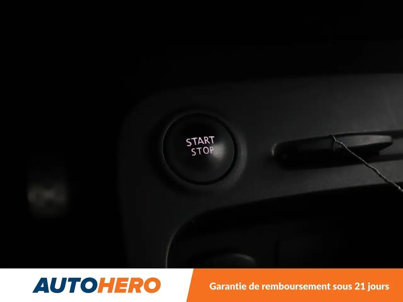 Renault Captur — photo 28