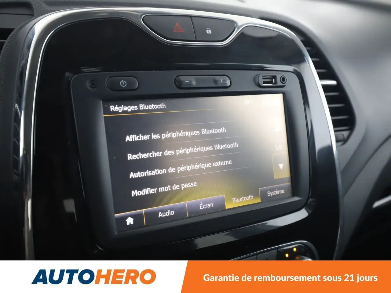 Renault Captur — photo 24