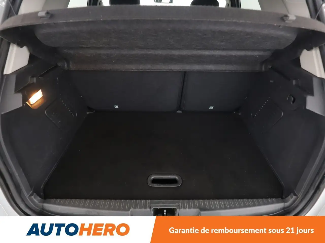 Renault Captur — photo 17