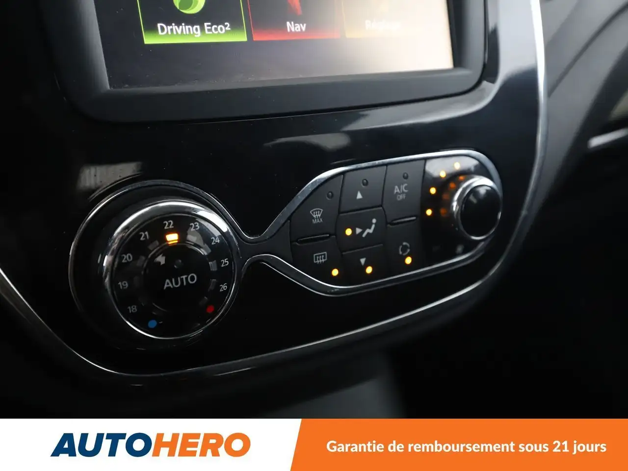 Renault Captur — photo 27