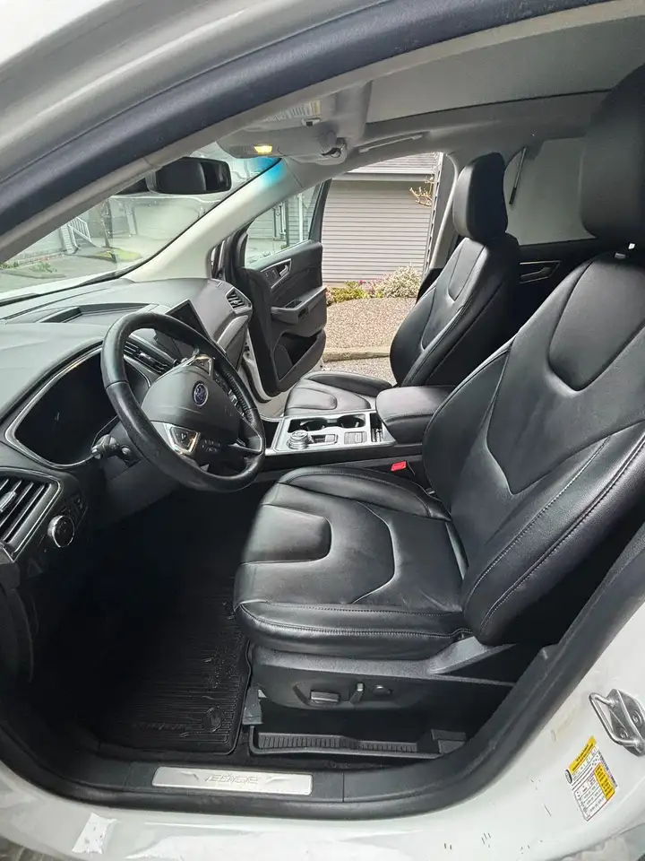 Ford Edge снимка Ford Edge