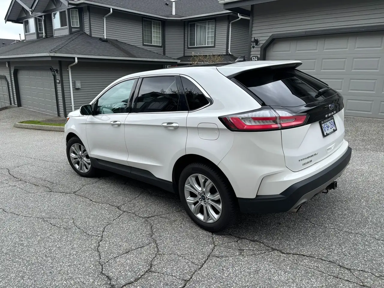 Ford Edge снимка Ford Edge