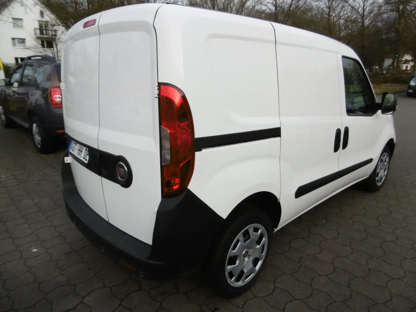 Fiat 1.4 T-Jet SX Kasten Klima Tempomat PDC Blanc - 2