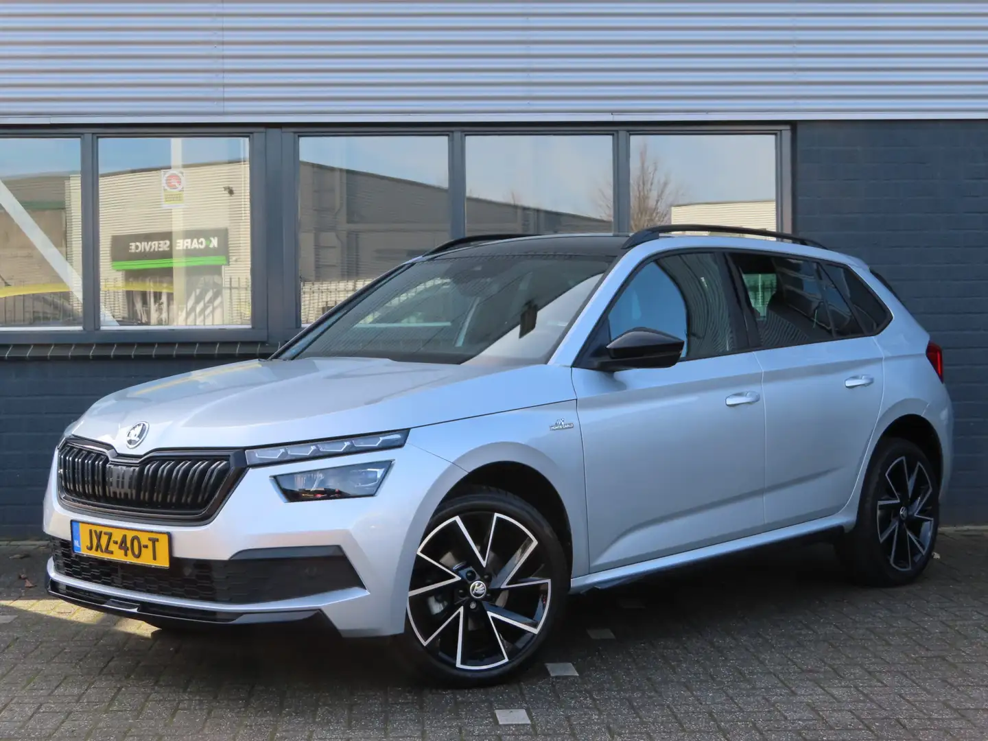 Skoda Kamiq 1.5 TSI ACT Monte Carlo DSG | pano dak | stoelverw Grau - 1