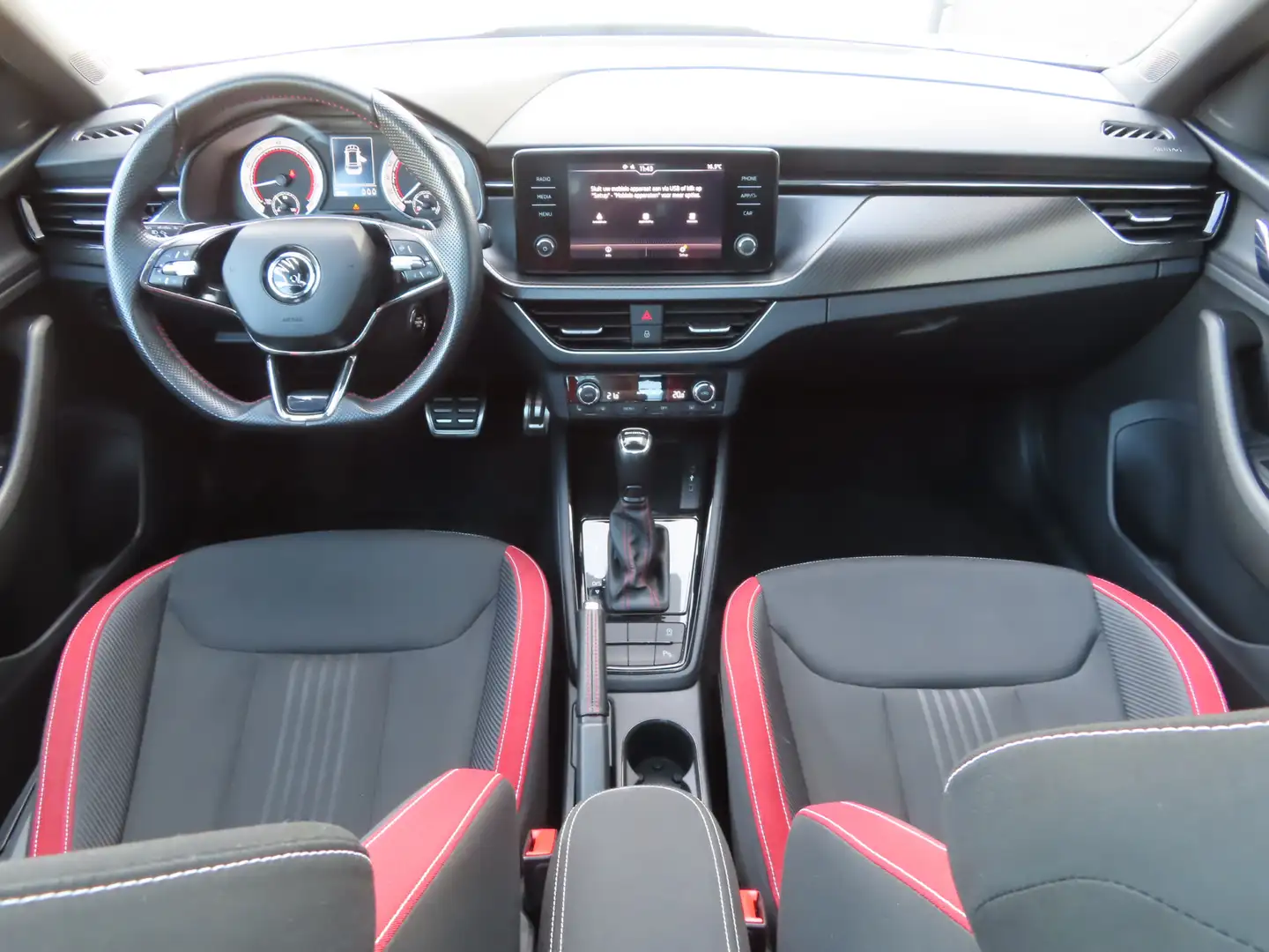 Skoda Kamiq 1.5 TSI ACT Monte Carlo DSG | pano dak | stoelverw Grau - 2