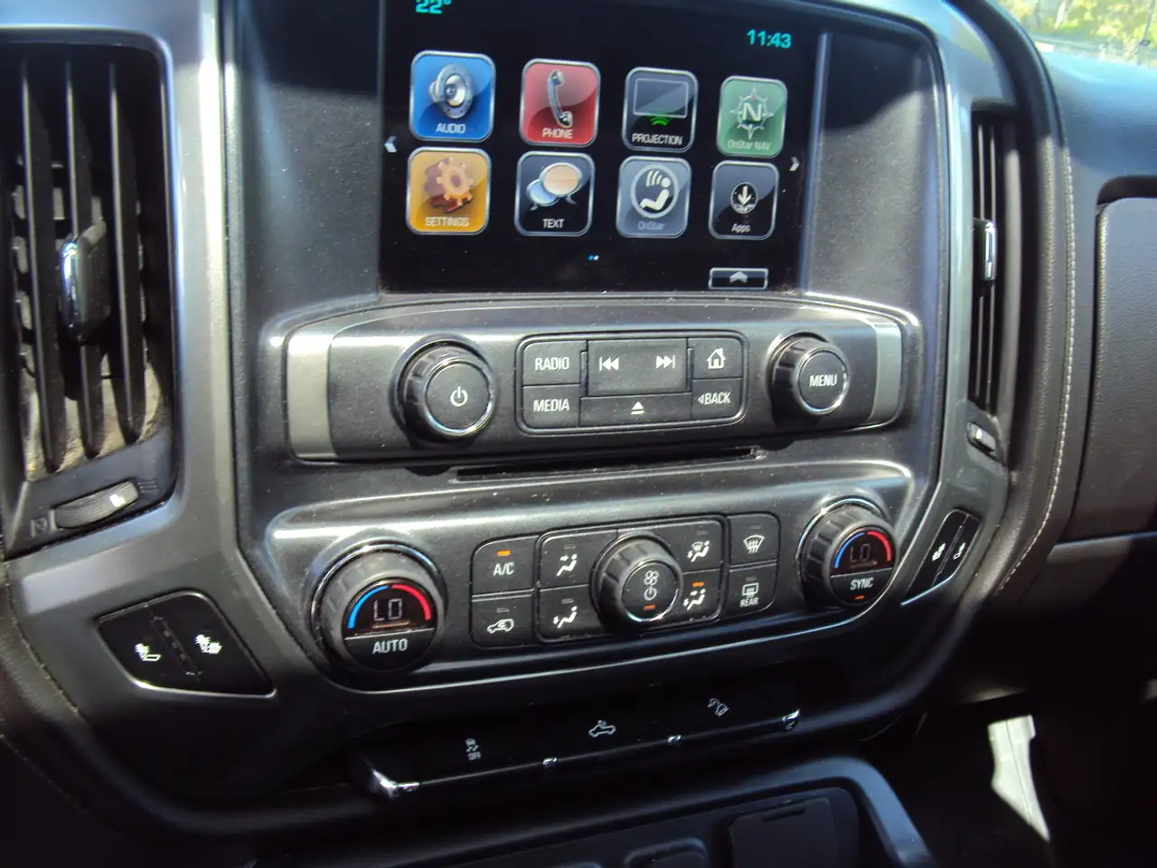 Chevrolet Silverado 1500 снимка Chevrolet Silverado 1500