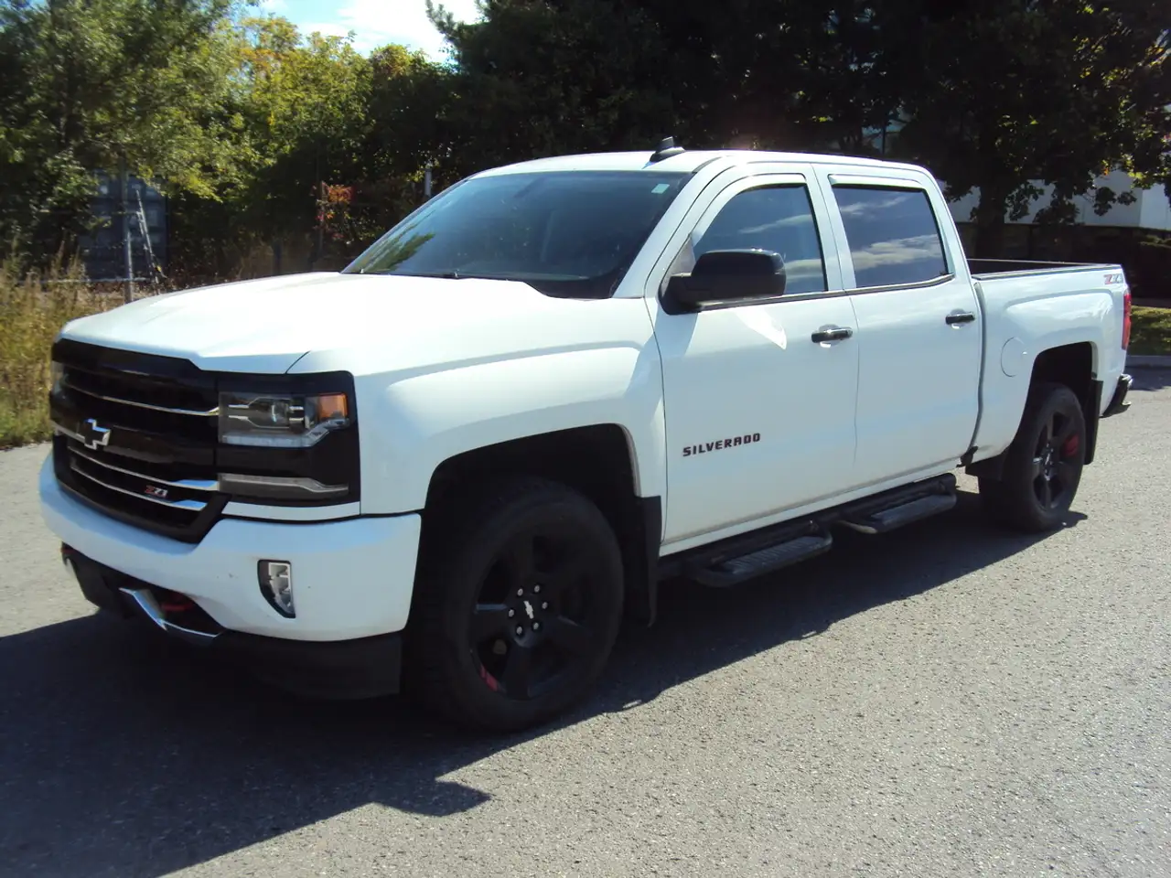 Chevrolet Silverado 1500 снимка Chevrolet Silverado 1500