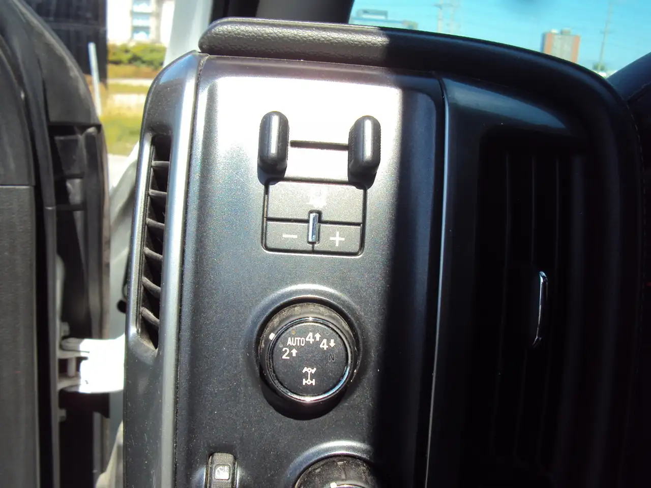 Chevrolet Silverado 1500 снимка Chevrolet Silverado 1500