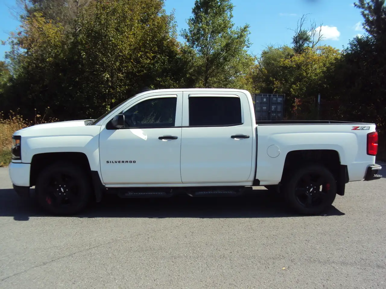 Chevrolet Silverado 1500 снимка Chevrolet Silverado 1500