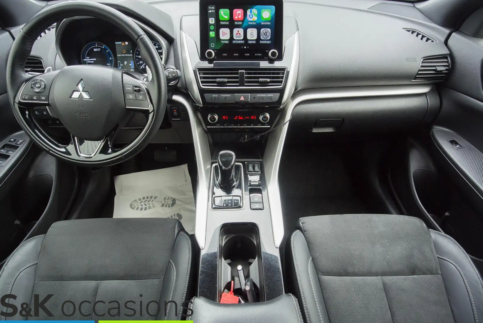 Mitsubishi Eclipse Cross 2.4 PHEV Intense Zwart - 2