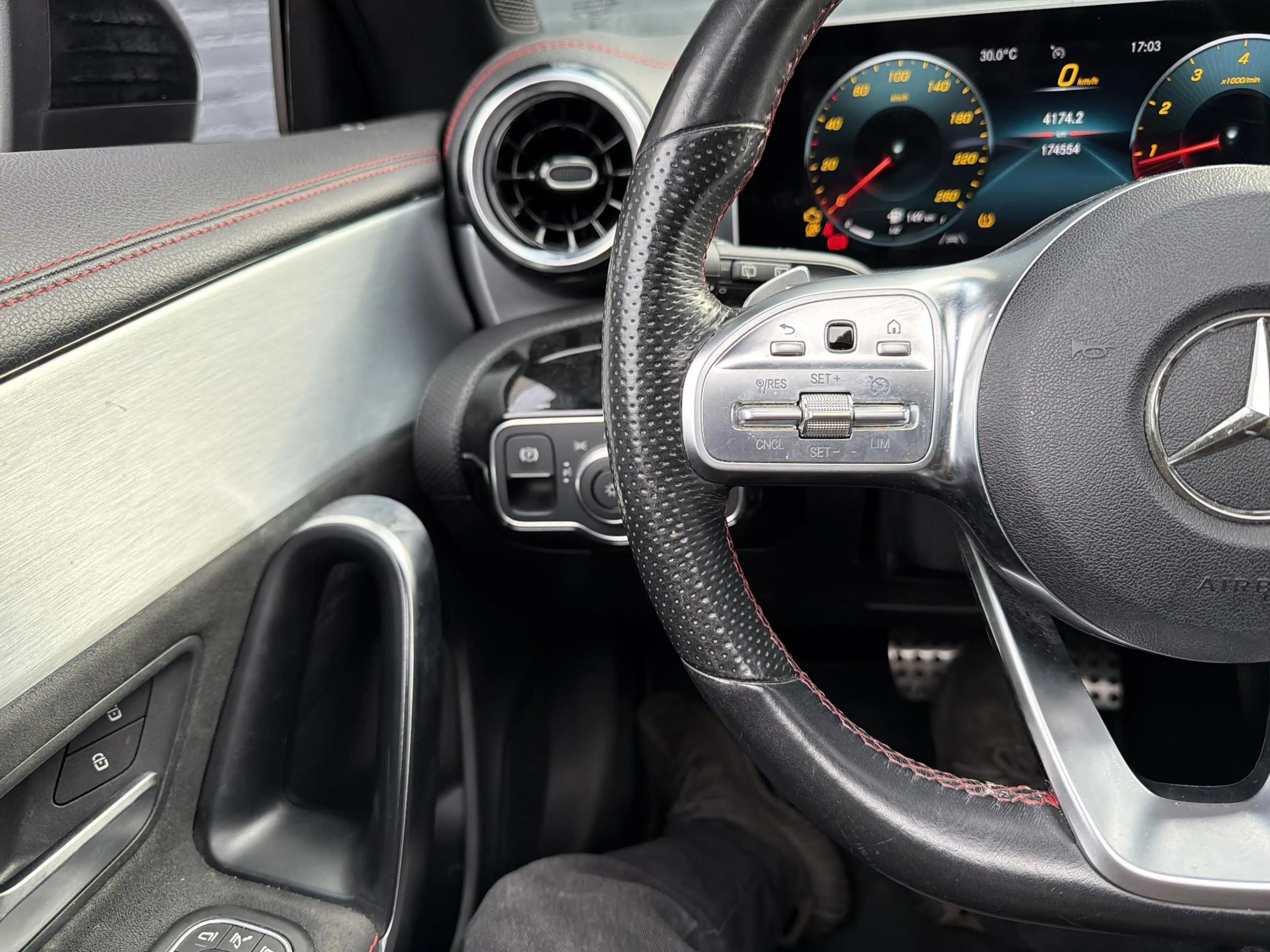 Mercedes-Benz CLA 200 Shooting Brake Advantage | Pano | Cruise | Climate — photo 10
