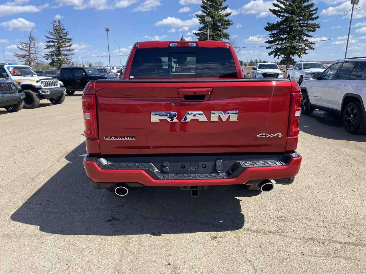 RAM 1500 снимка RAM 1500