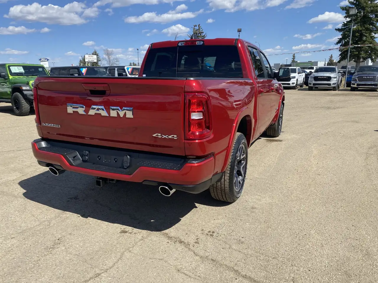 RAM 1500 снимка RAM 1500