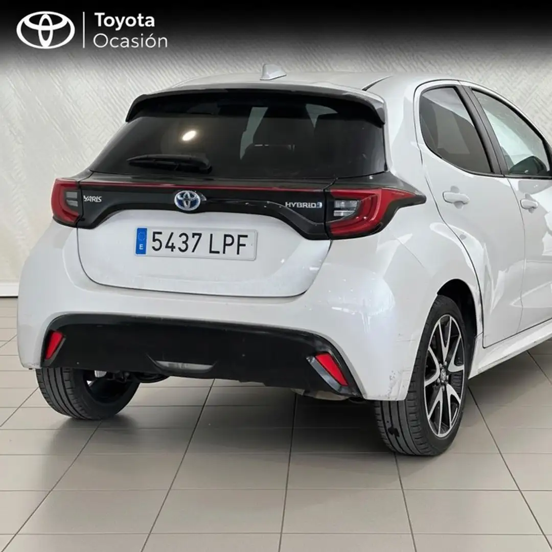 Toyota Yaris 1.5 120H Style Plus Blanc - 2