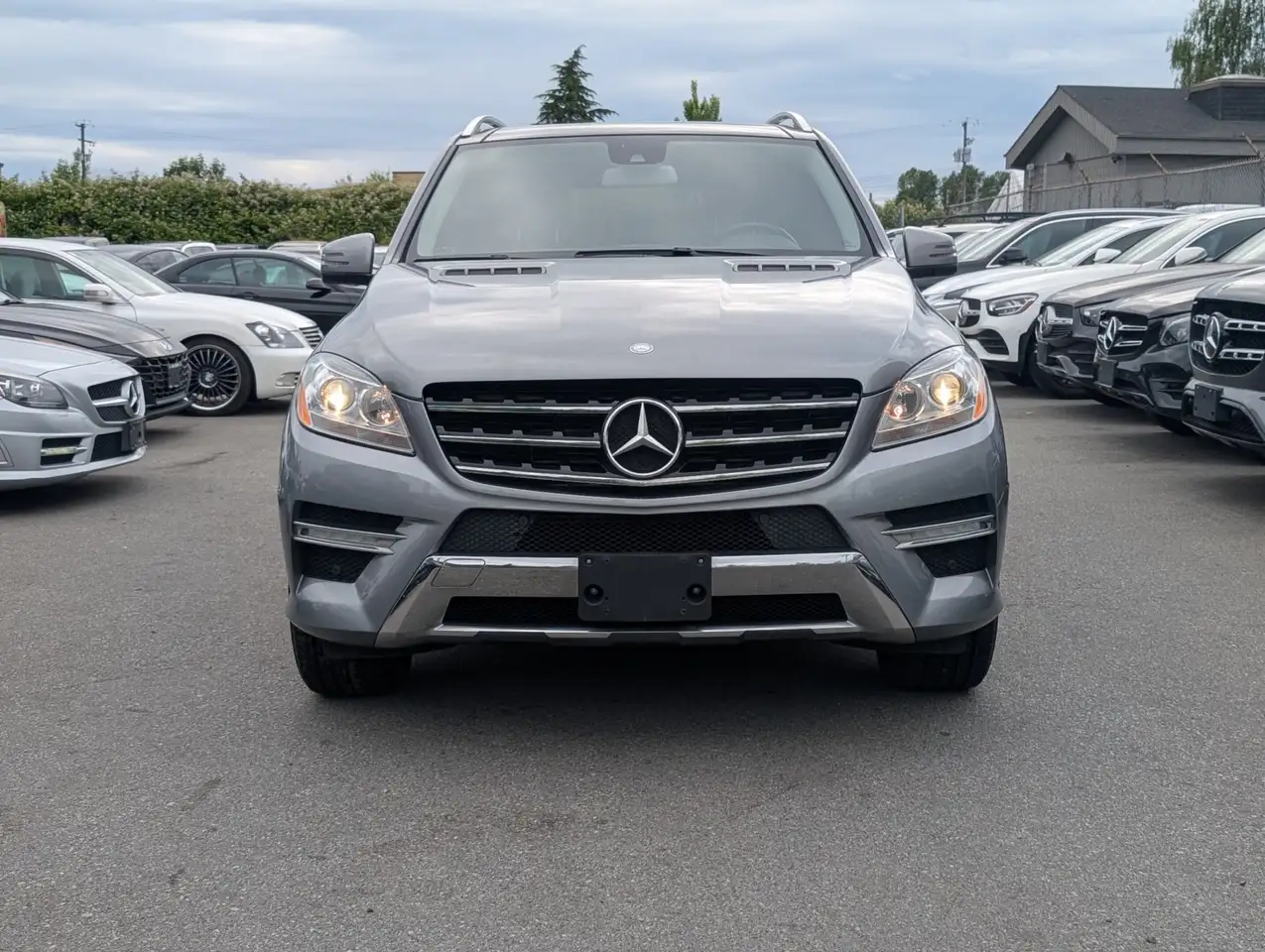 Mercedes-Benz M-Class fotografie Mercedes-Benz M-Class