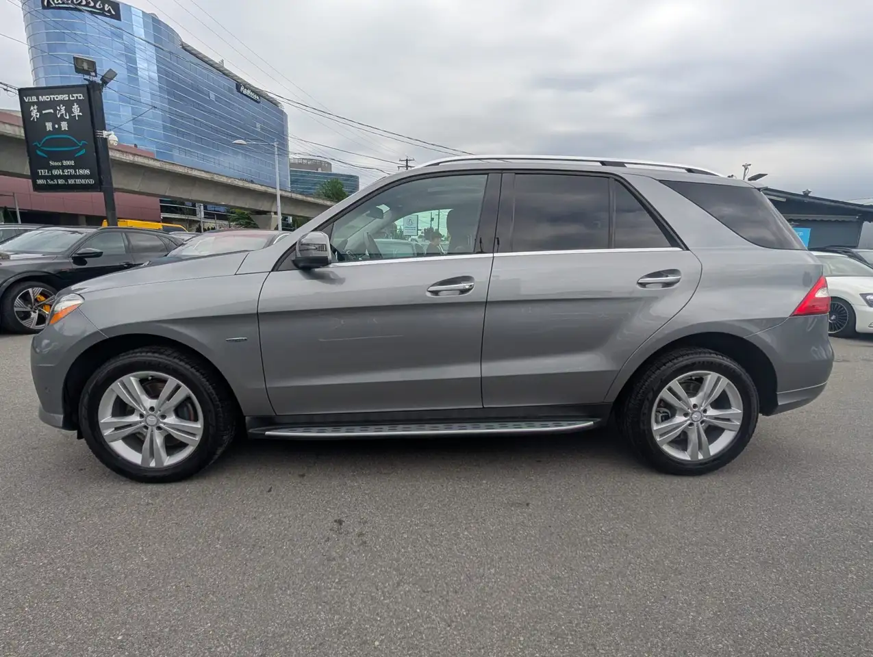Mercedes-Benz M-Class fotografie Mercedes-Benz M-Class