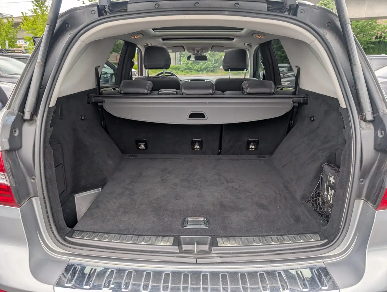 Mercedes-Benz M-Class fotografie Mercedes-Benz M-Class