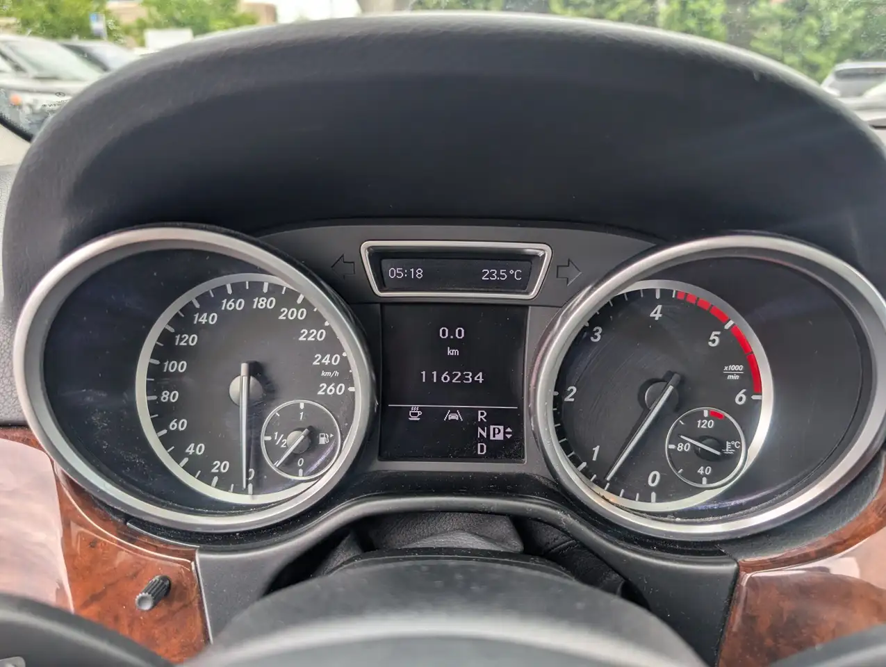 Mercedes-Benz M-Class fotografie Mercedes-Benz M-Class